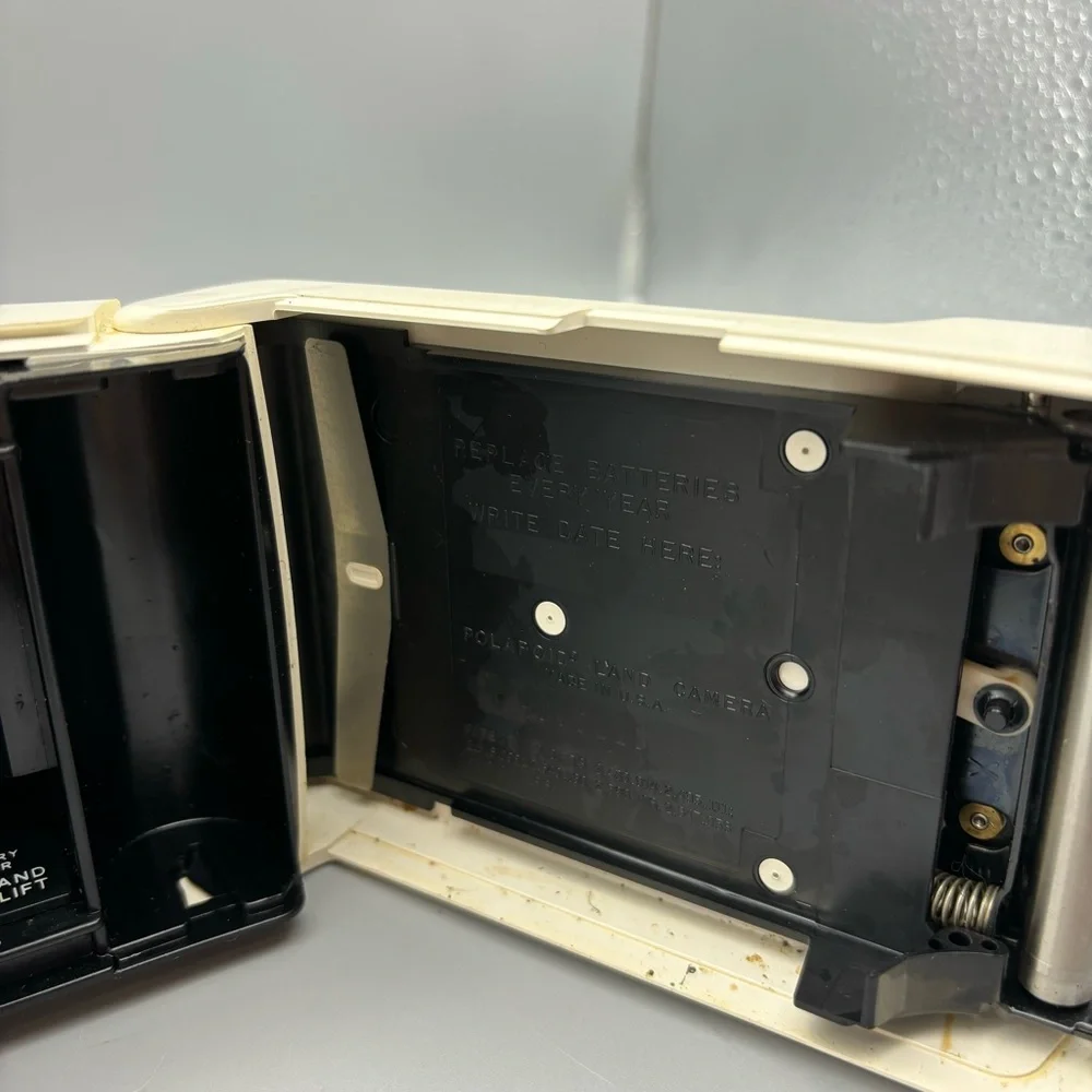 Polaroid Spectra 2/ Swinger Model 20‎ Instant Film Camera Untested - Picture 12 of 15